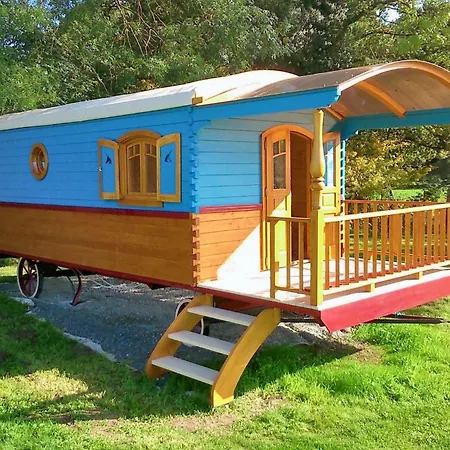 A Saint-pardoux Avec Piscine Partagee Holiday home *